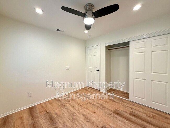 Building Photo - 23775 Cruise Cir Dr