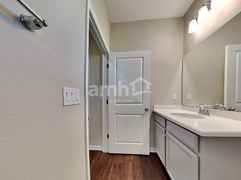 Building Photo - 172 Hemlock Point