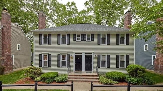 Primary Photo - 710 Wellman Ave