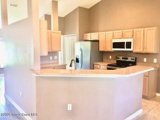 Building Photo - 2033 Gloria Cir