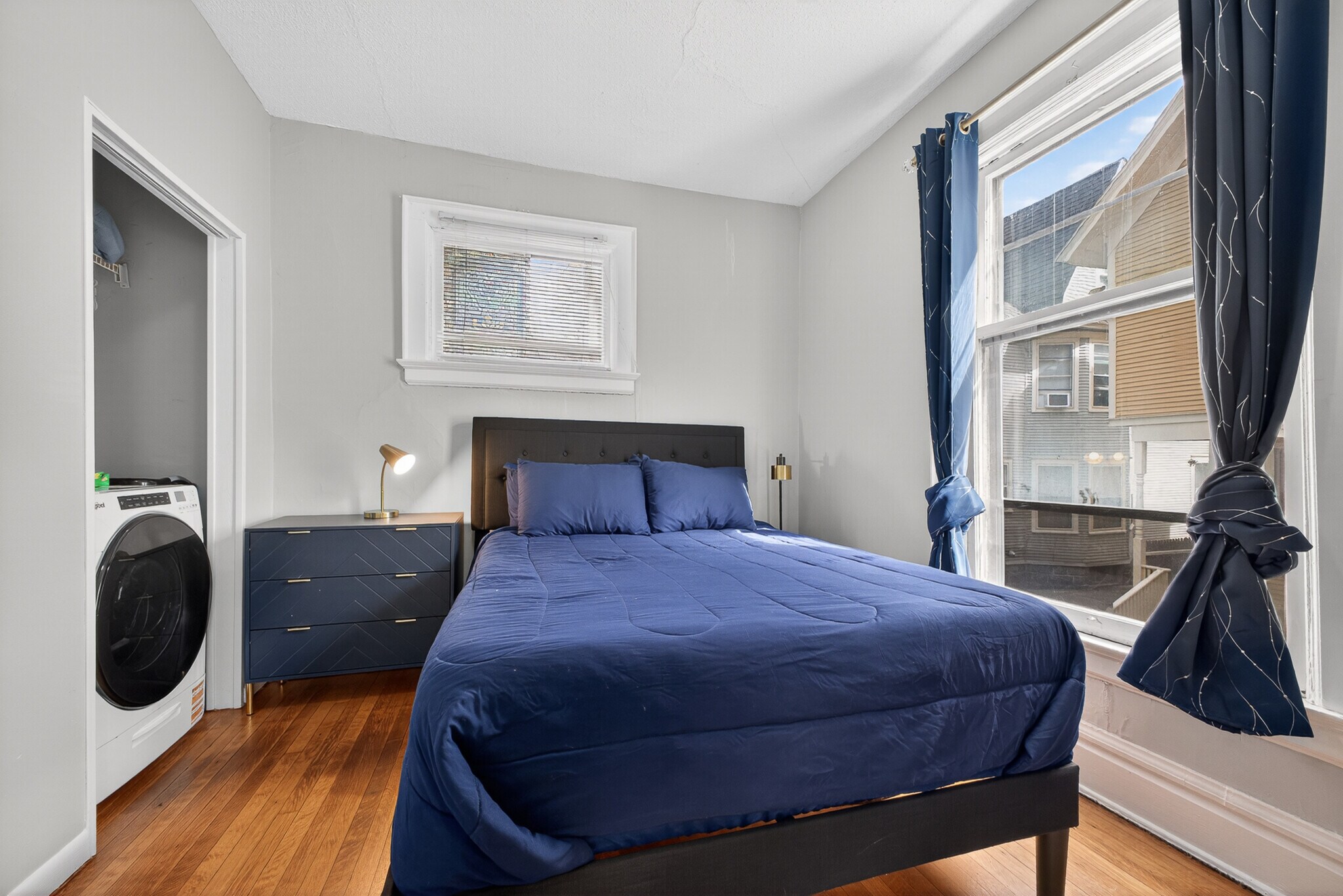 Building Photo - 256 Union Ave SE