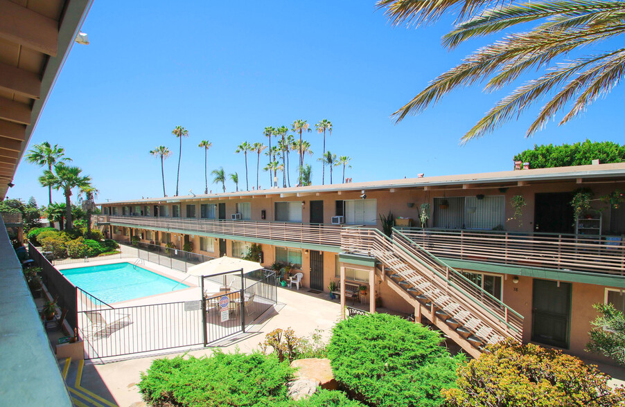 Primary Photo - Desert Spa Apartments