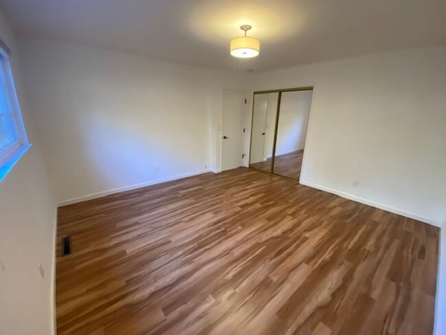 Building Photo - Charming Monterey Home