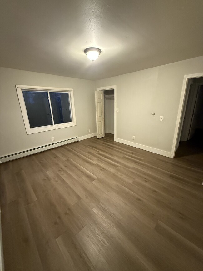 Building Photo - 428 McGrath Pond Rd