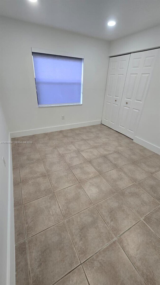 Building Photo - 6515 W 26th Dr