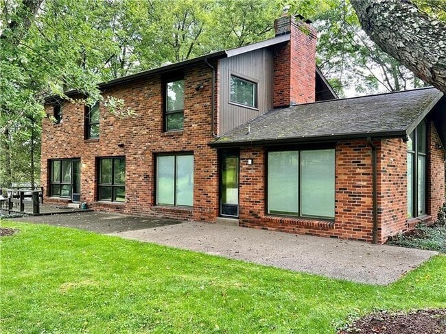 Building Photo - 112 Pheasant Dr