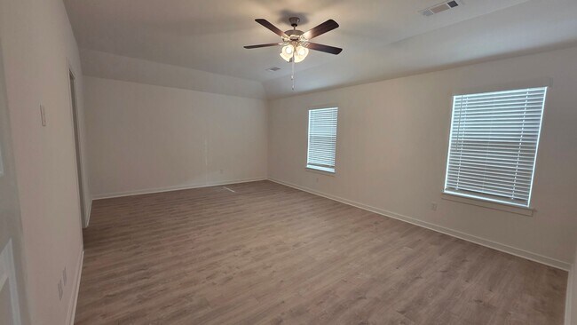 Building Photo - BRAND NEW CONSTRUCTION (4BR/2BA) - Now Leasing for Immediate Move-in