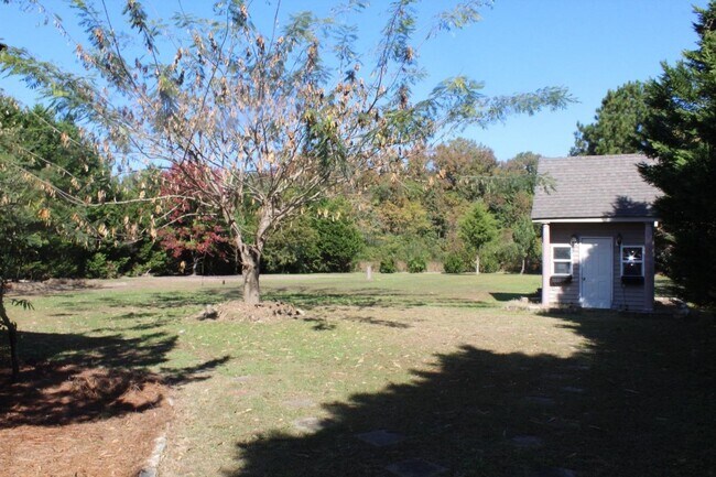 Building Photo - 4 Bedroom Single Family Home in Nashville