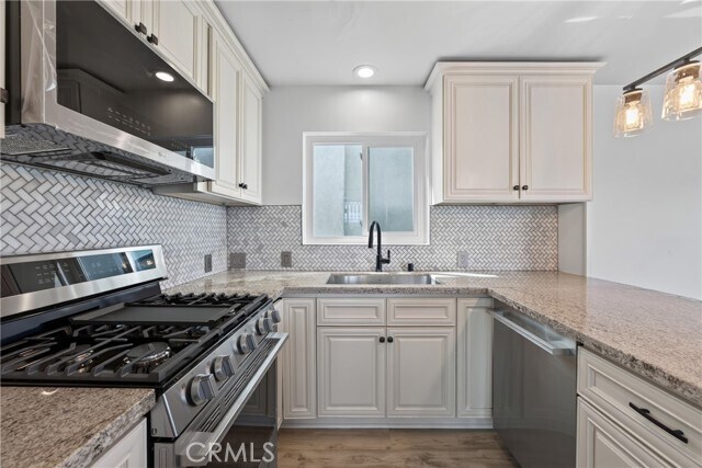 Building Photo - 440 3rd St