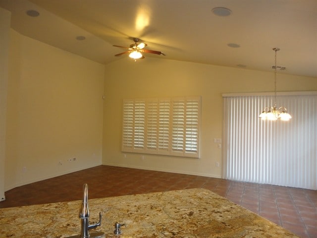 Building Photo - 3075 S Ashley Dr