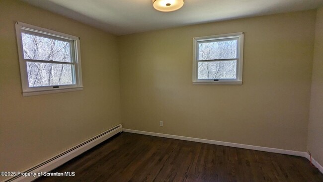 Building Photo - 412 Griffin Pond Rd