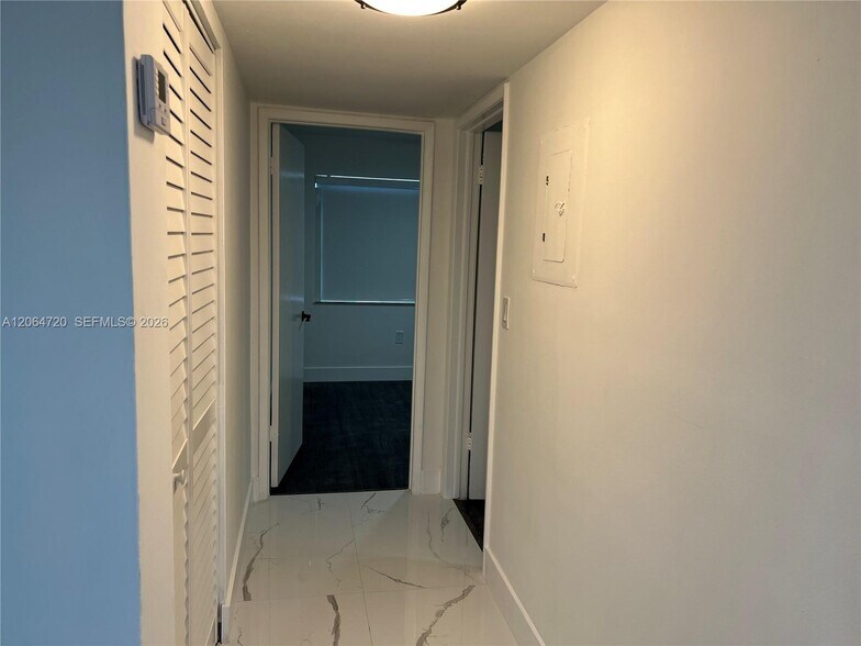 Building Photo - 9990 NW 9th Street Cir