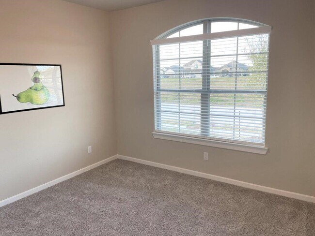 Building Photo - 8426 Bay Orchard Dr