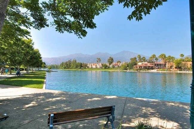 Building Photo - 20891 Porter Ranch Rd