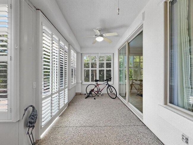 Building Photo - 1347 Rose Bouquet Dr