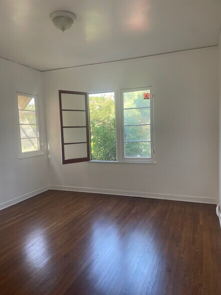Front bedroom - 782 E Kensington Rd