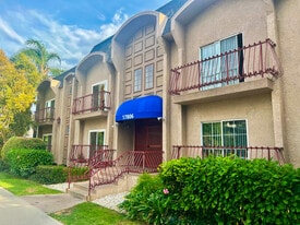 Building Photo - Crown Point Apartments