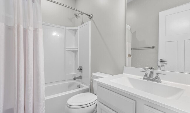 Building Photo - 446 Westport St