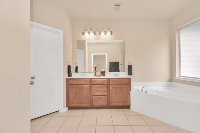 Building Photo - 25206 Hazel Ranch Dr