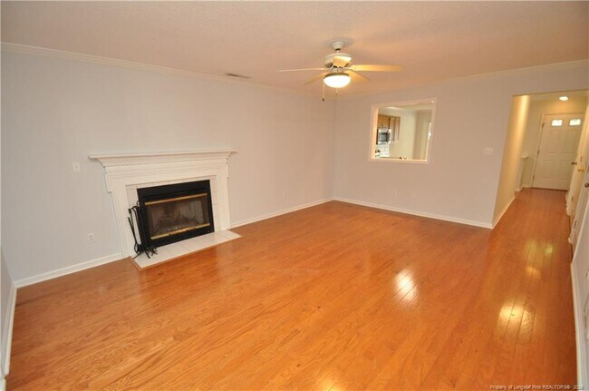Building Photo - 240 Beechtree Dr