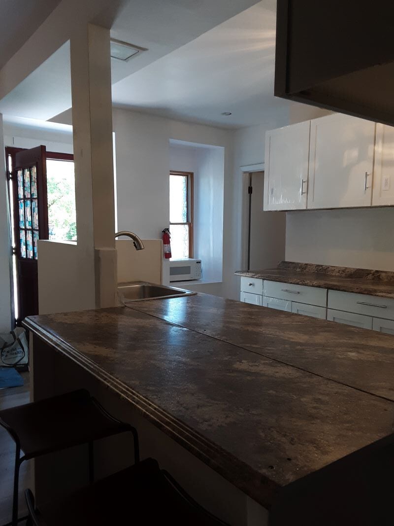 Apt 2 - kitchen - 523 E State St