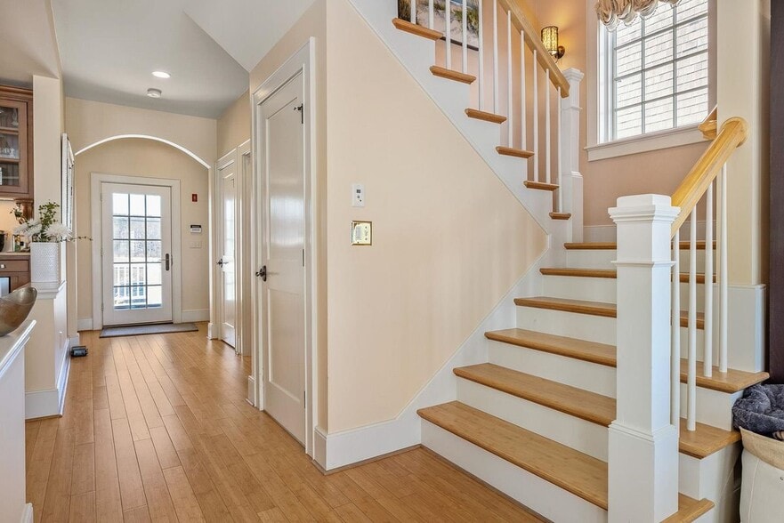 Building Photo - 1138 Ocean