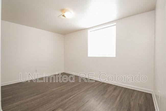 Building Photo - 1040 N Raleigh St