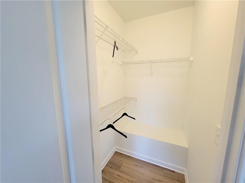 Building Photo - 140 Harlow Cir