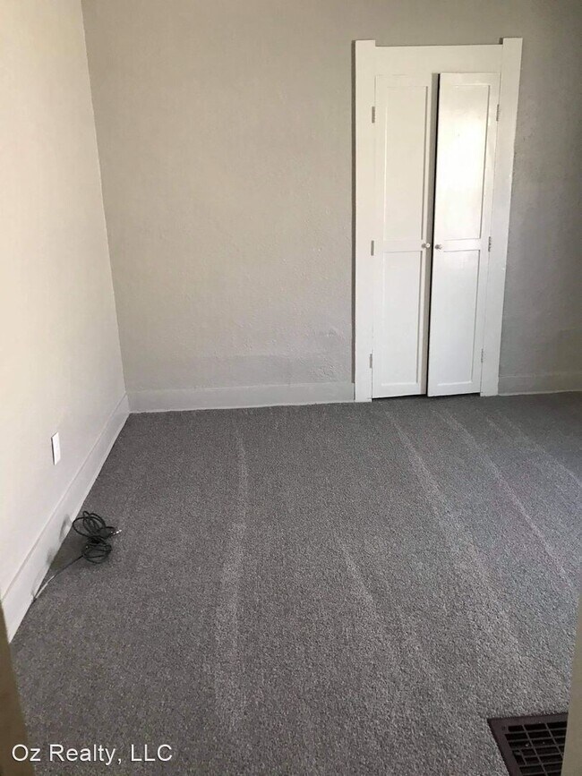 Building Photo - 2 br, 1 bath House - 3907 Lagrange St