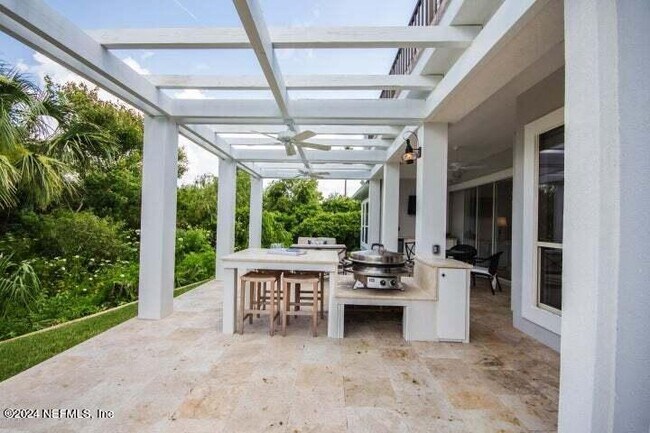 Building Photo - 110 Overlook Dr