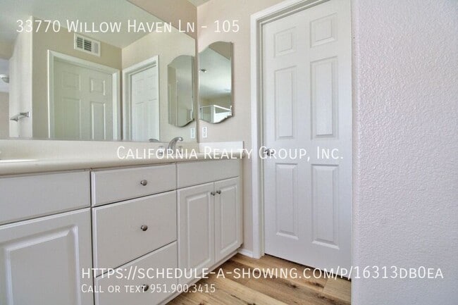 Building Photo - 33770 Willow Haven Ln