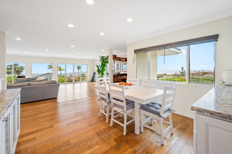 Building Photo - 5662 Ladybird Ln