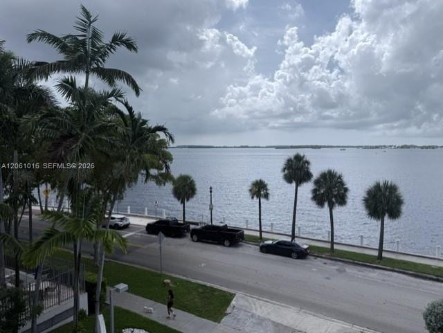 Building Photo - 1440 Brickell Bay Dr