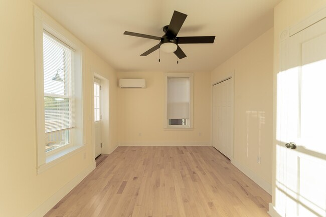 Building Photo - 81 North Ave