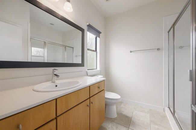 Building Photo - 6000 S Congress Ave