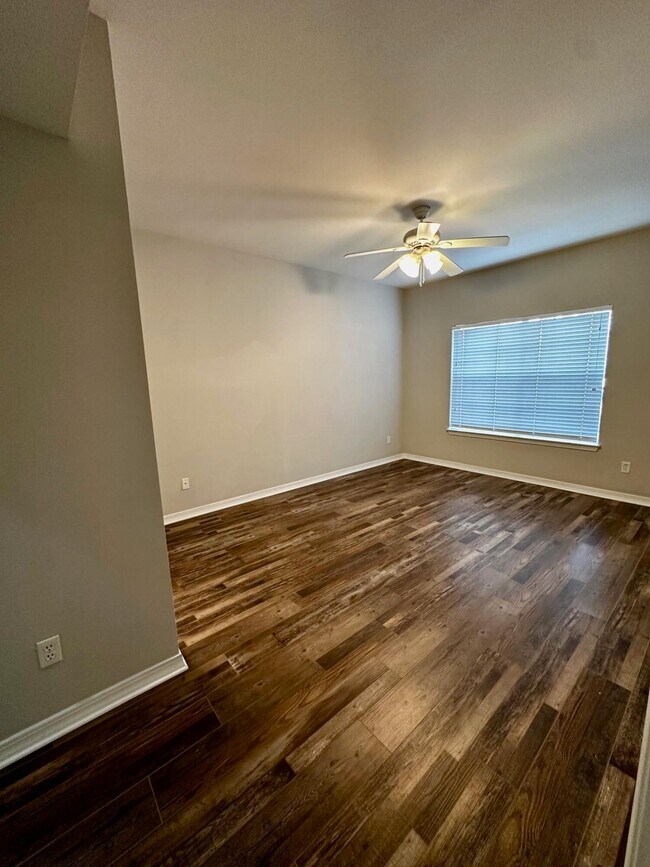 Building Photo - 2154 Whispering Pines Blvd