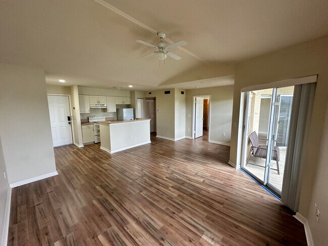 Building Photo - 4863 Via Palm Lakes