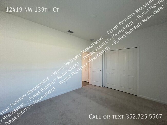 Building Photo - 12419 NW 139th Dr