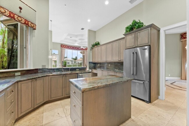 Building Photo - 7081 Mallorca Crescent