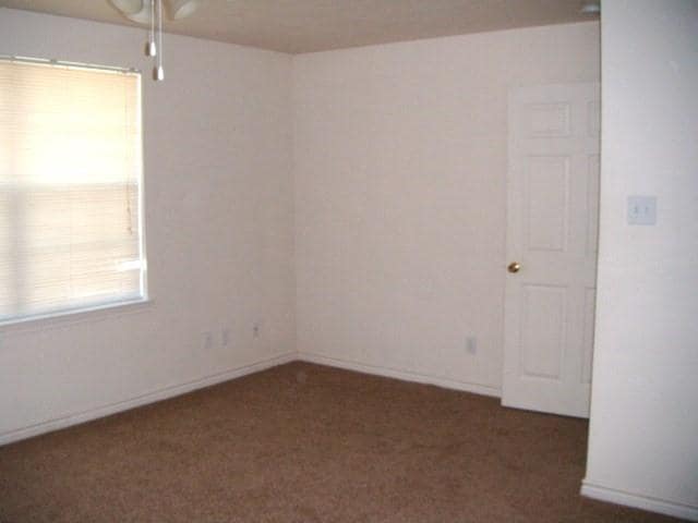 Building Photo - 218 Flying Bridge Dr