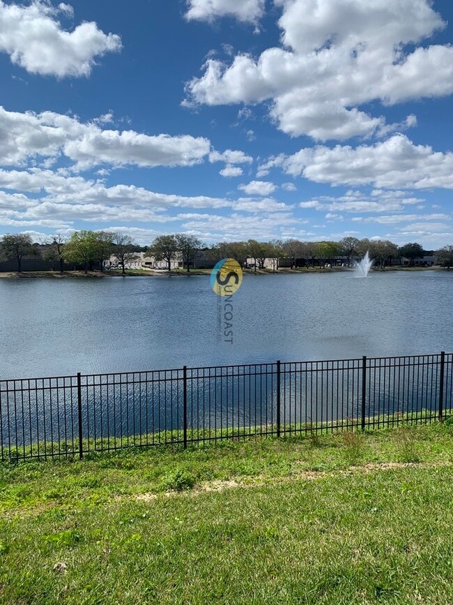 Building Photo - Gorgeous LAKE VIEW From 1st Floor!