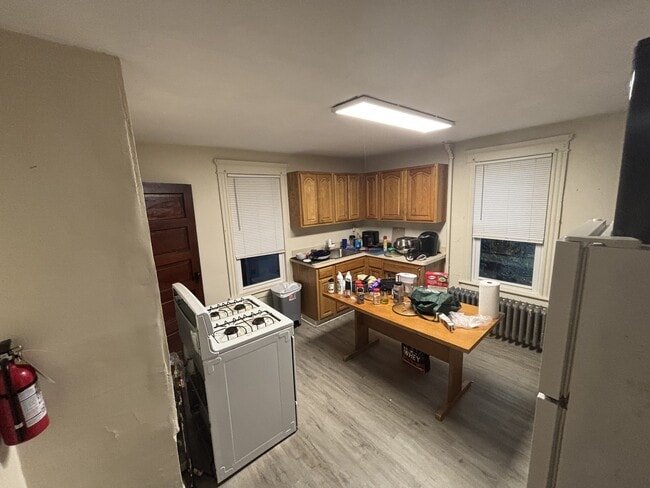 Building Photo - 15 Delafield St