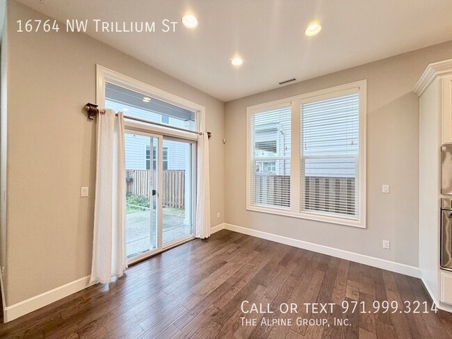 Building Photo - 16764 NW Trillium St