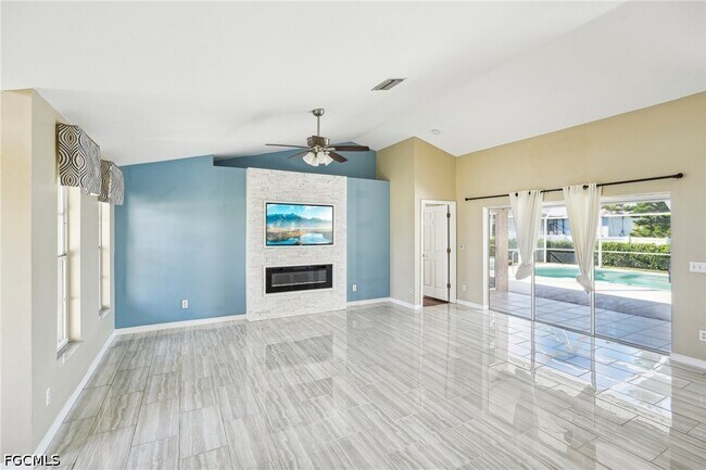 Building Photo - 4346 SW 18th Pl