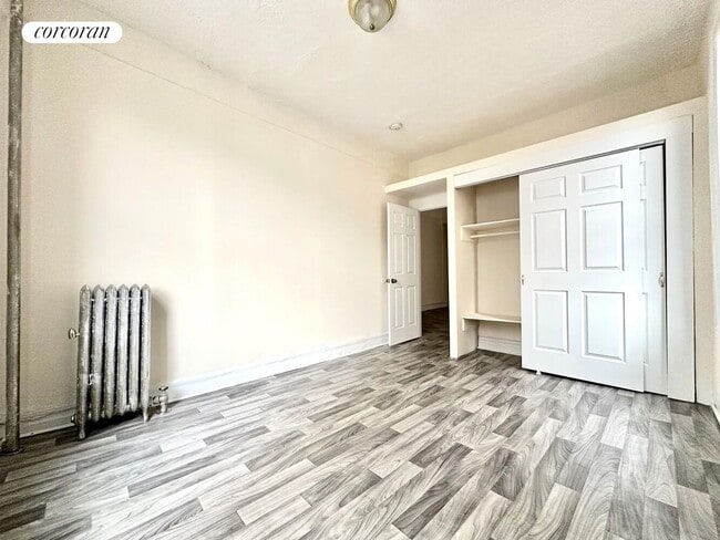 Building Photo - 137 Nagle Ave