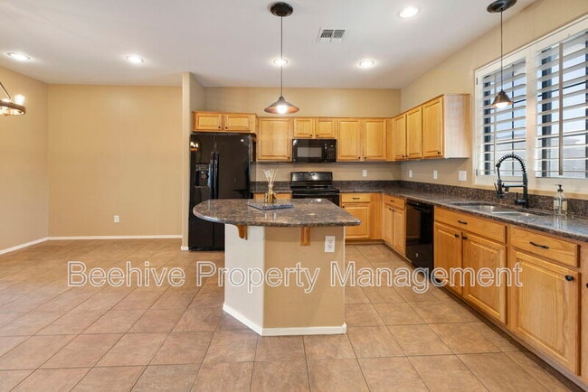 Building Photo - 2314 W Jake Haven