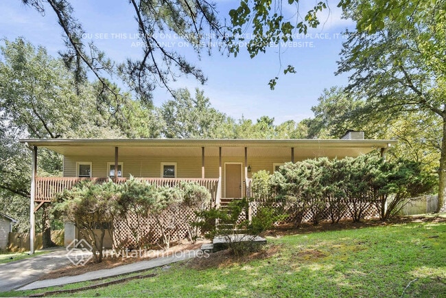 Building Photo - 266 Farm Ridge Dr NE