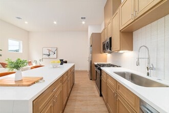 Building Photo - 861 Rachel St