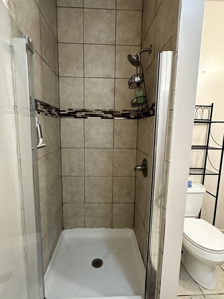 Building Photo - 4700 Rippling Pond Dr