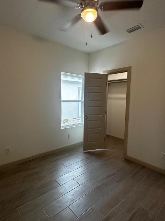 Building Photo - 609 N Emerald Ave